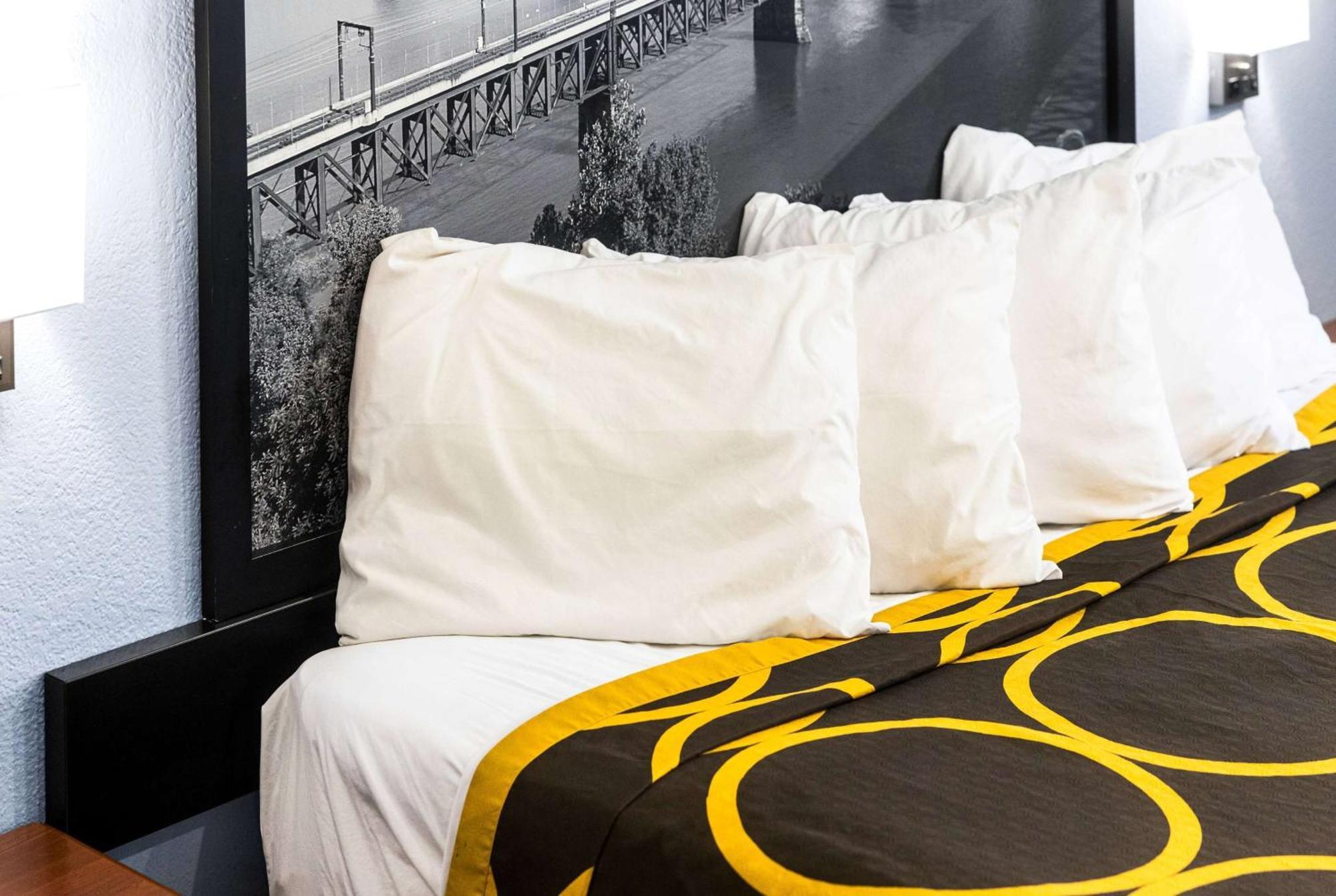 Super 8 By Wyndham Pittsburgh/Monroeville Ngoại thất bức ảnh