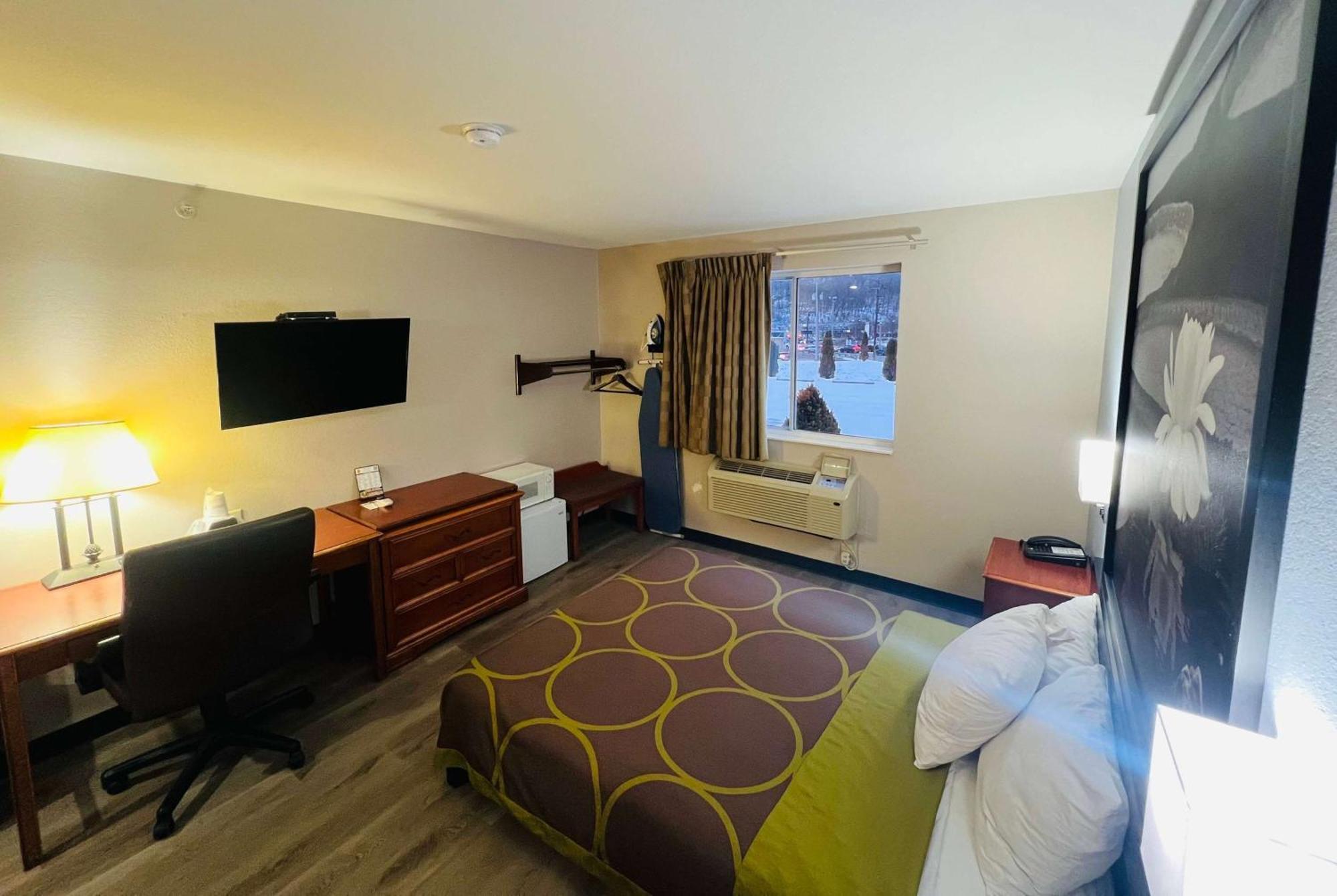 Super 8 By Wyndham Pittsburgh/Monroeville Ngoại thất bức ảnh