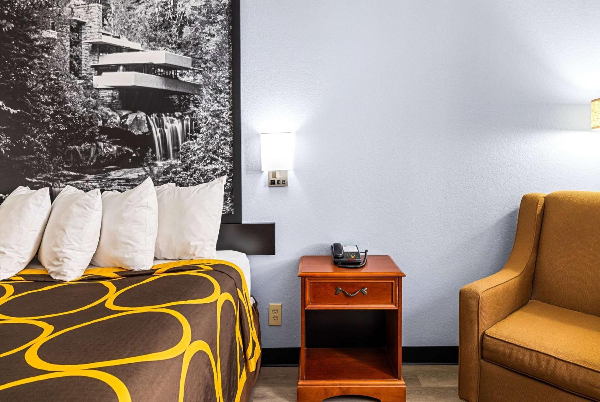 Super 8 By Wyndham Pittsburgh/Monroeville Ngoại thất bức ảnh