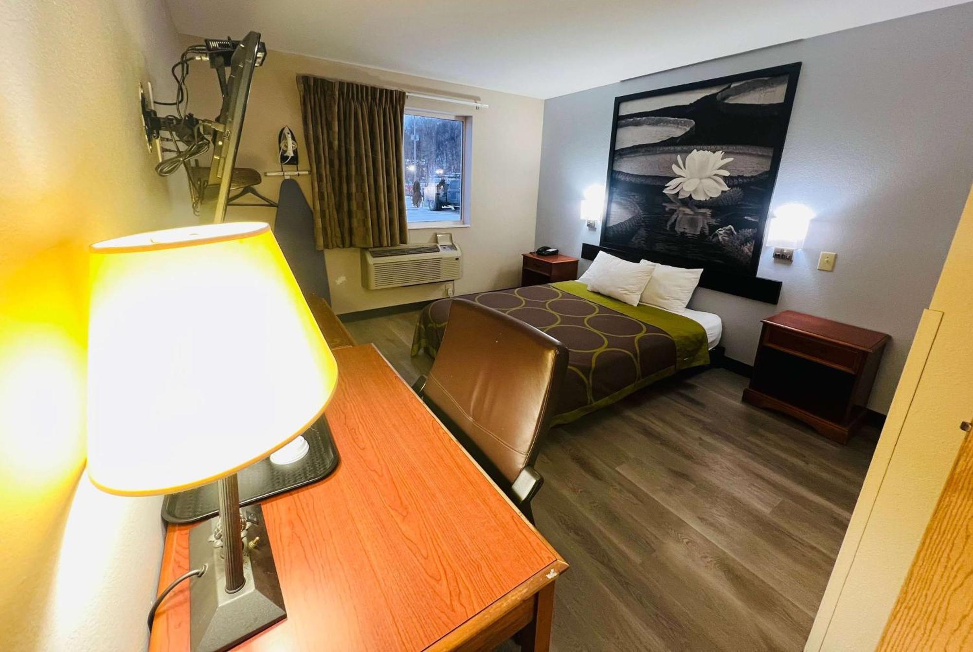 Super 8 By Wyndham Pittsburgh/Monroeville Ngoại thất bức ảnh