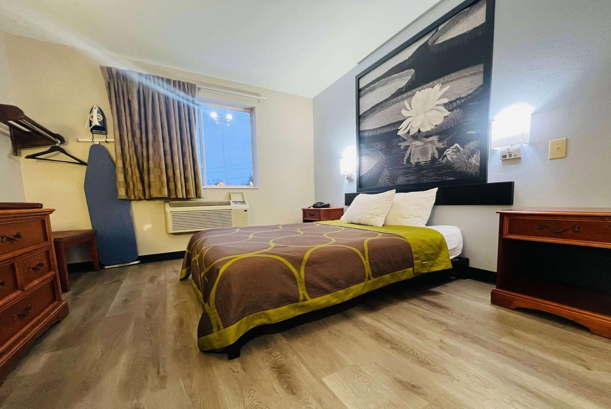 Super 8 By Wyndham Pittsburgh/Monroeville Ngoại thất bức ảnh