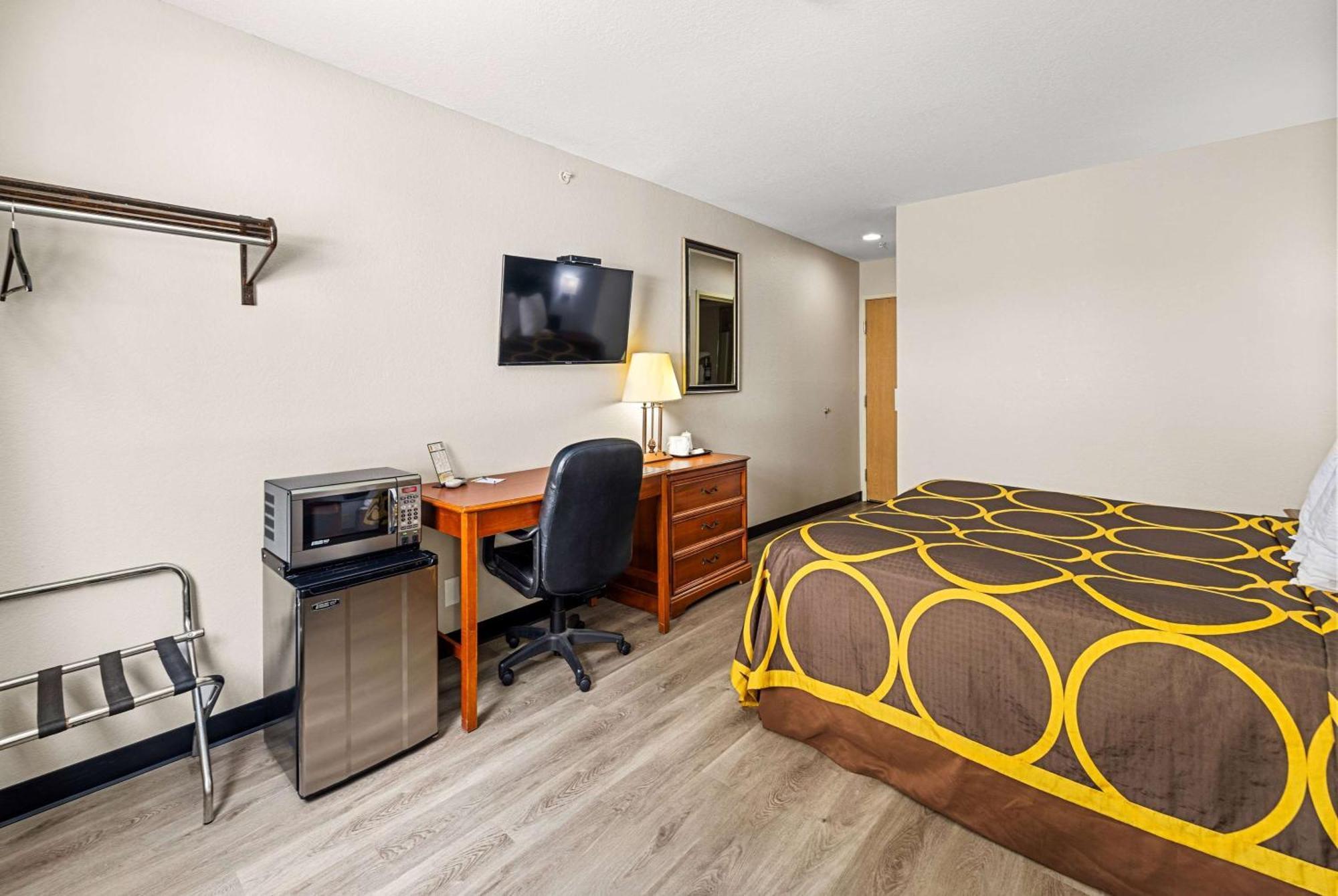 Super 8 By Wyndham Pittsburgh/Monroeville Ngoại thất bức ảnh